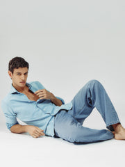 Loose-Fit Jeans in Light Blue Wash