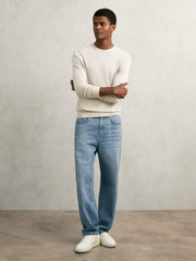 Loose-Fit Jeans in Light Blue Wash