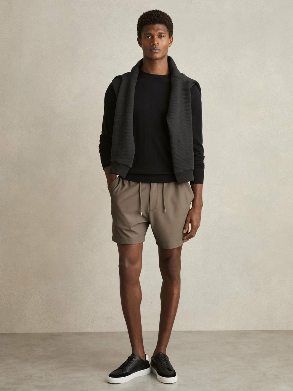 Textured Drawstring Shorts in Mocha Brown
