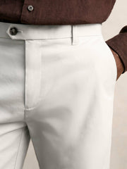 Cotton Chino Shorts with Stretch in Chalk