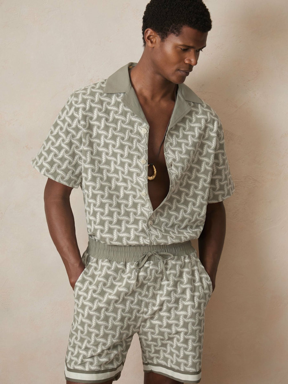 | Ché Motif-Embroidered Shirt in Sage/White