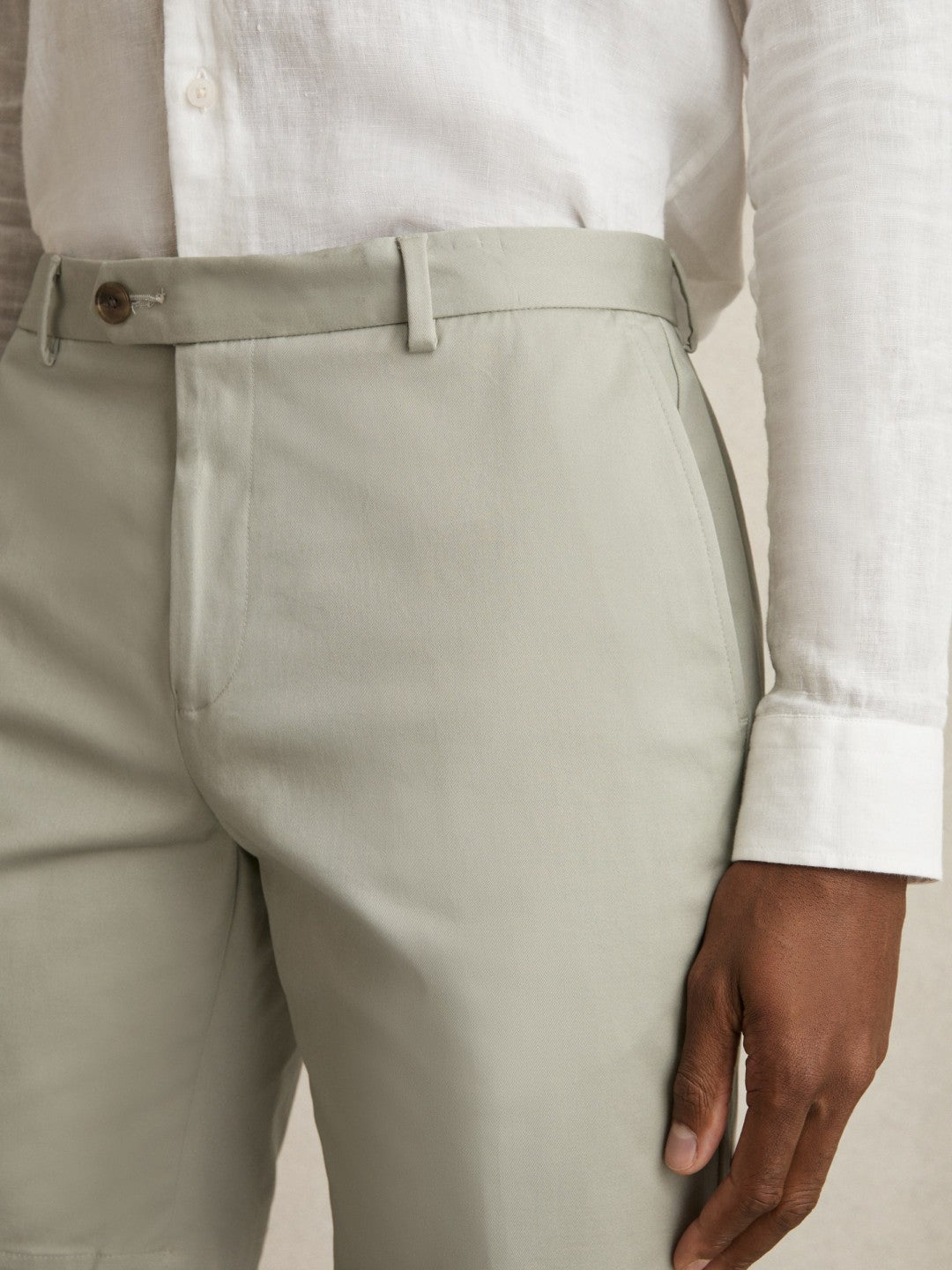 Cotton Chino Shorts With Stretch in Soft Sage