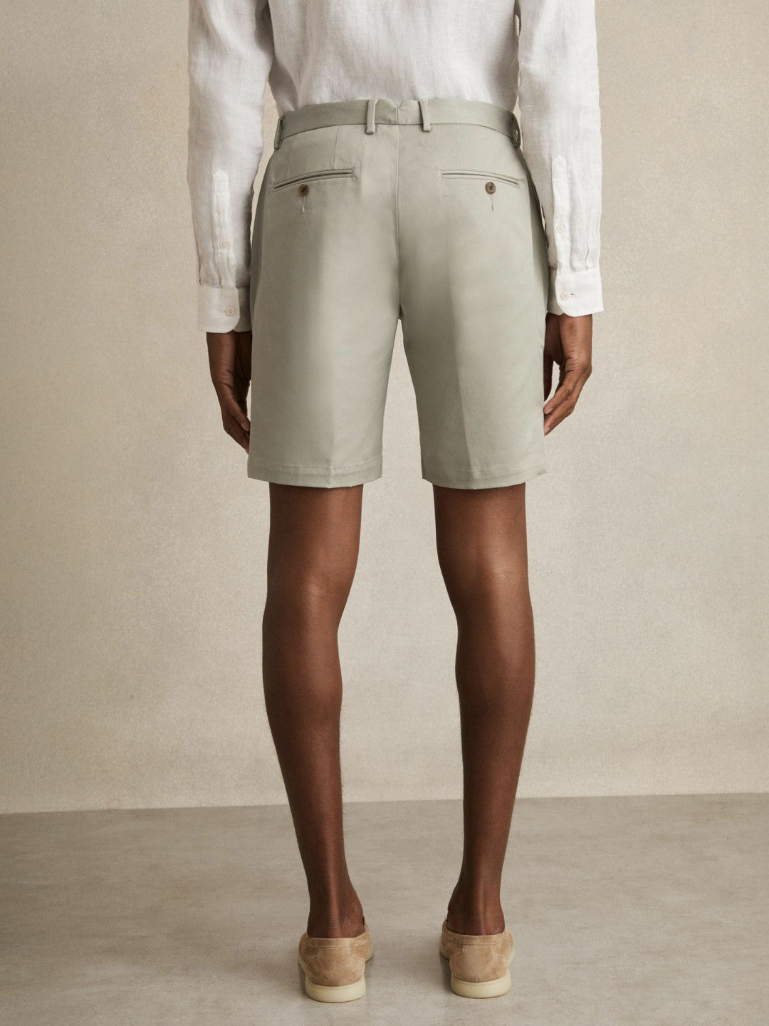 Cotton Chino Shorts With Stretch in Soft Sage