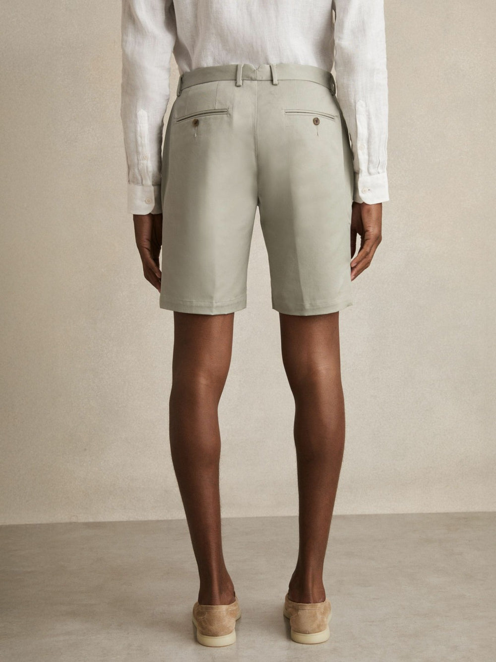 Cotton Chino Shorts With Stretch in Soft Sage
