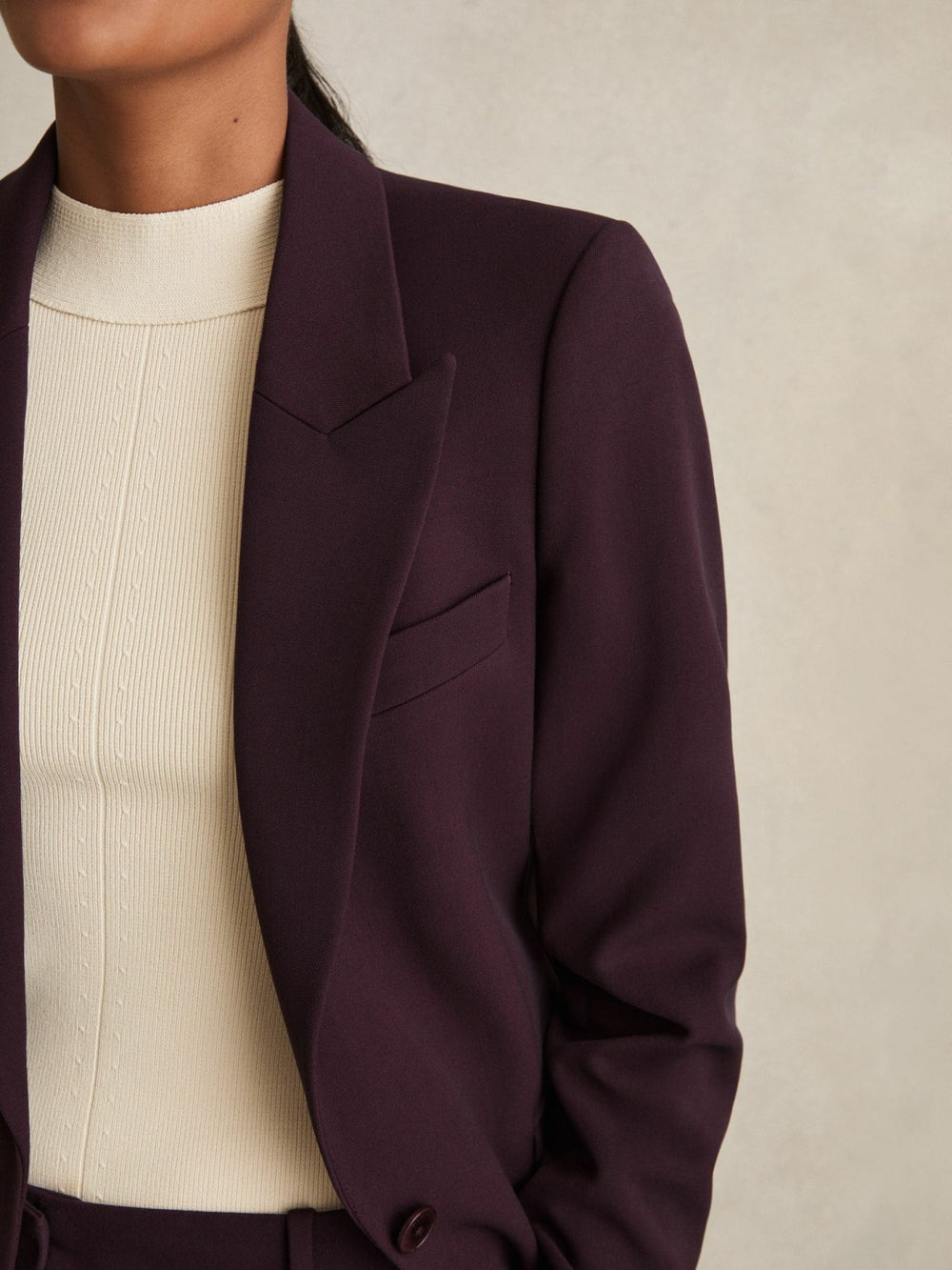 Tailored Single Breasted Suit Blazer in Berry