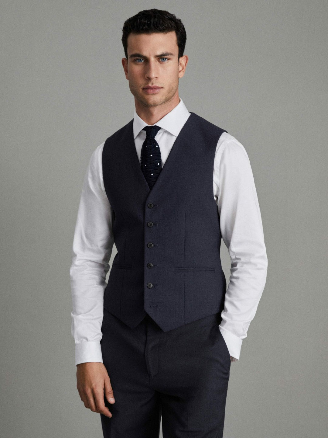 Modern Fit Wool Blend Waistcoat in Navy