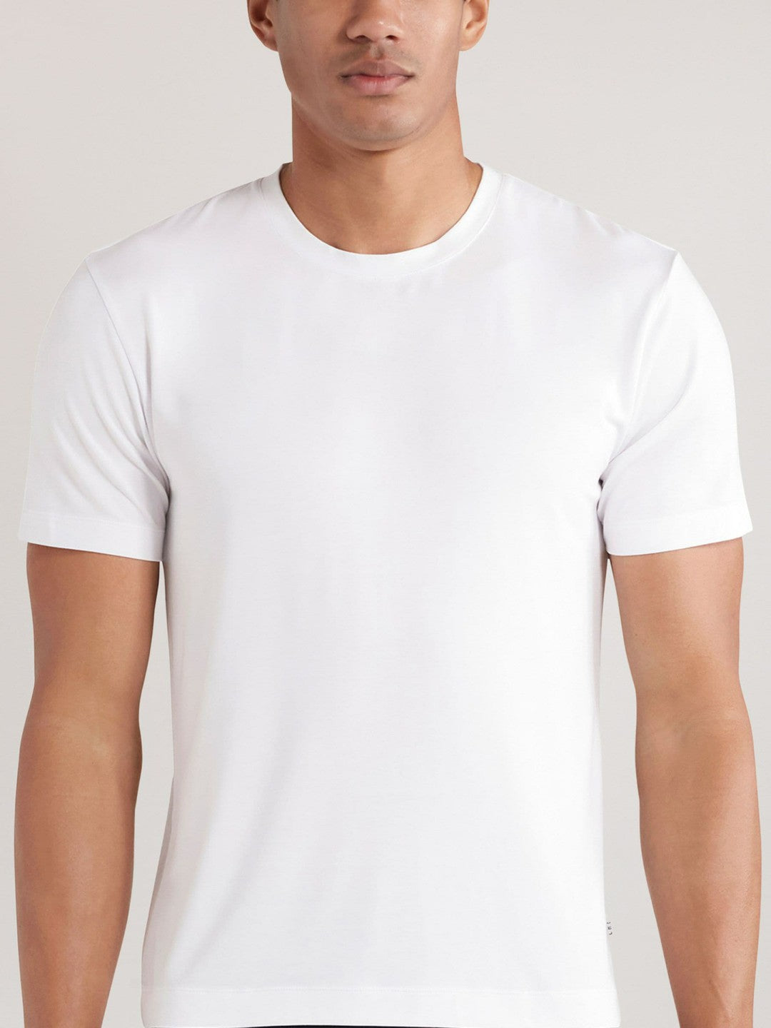 CHÉ Studios Crew Neck T-Shirt with TENCEL™ Fibers in White