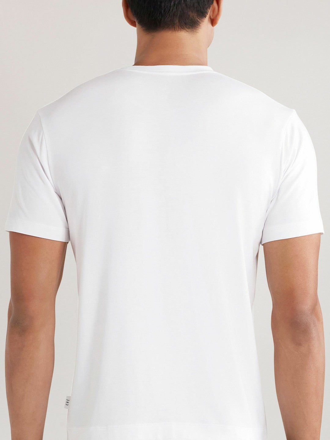 CHÉ Studios Crew Neck T-Shirt with TENCEL™ Fibers in White