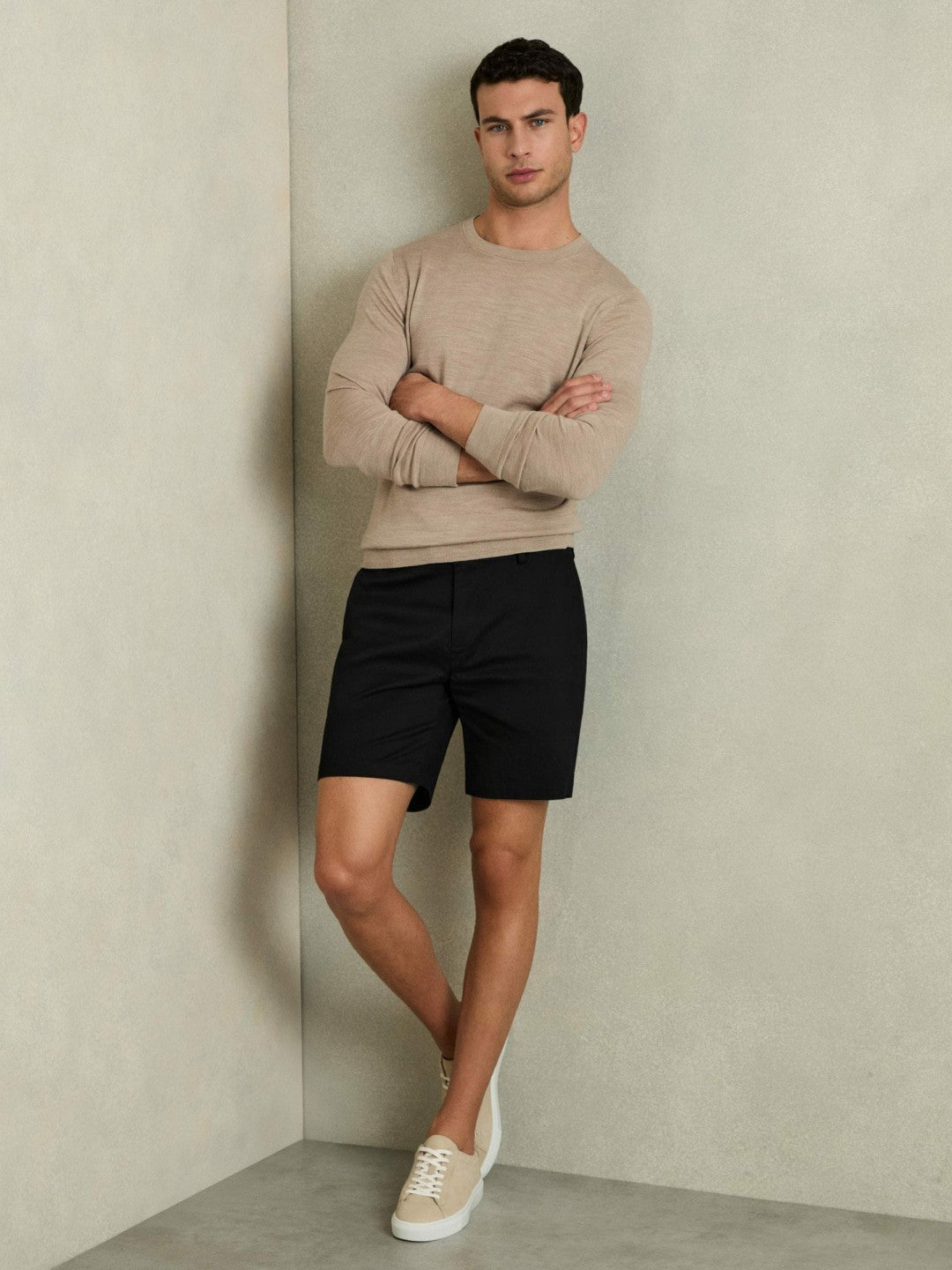 Short Length Casual Chino Shorts in Black