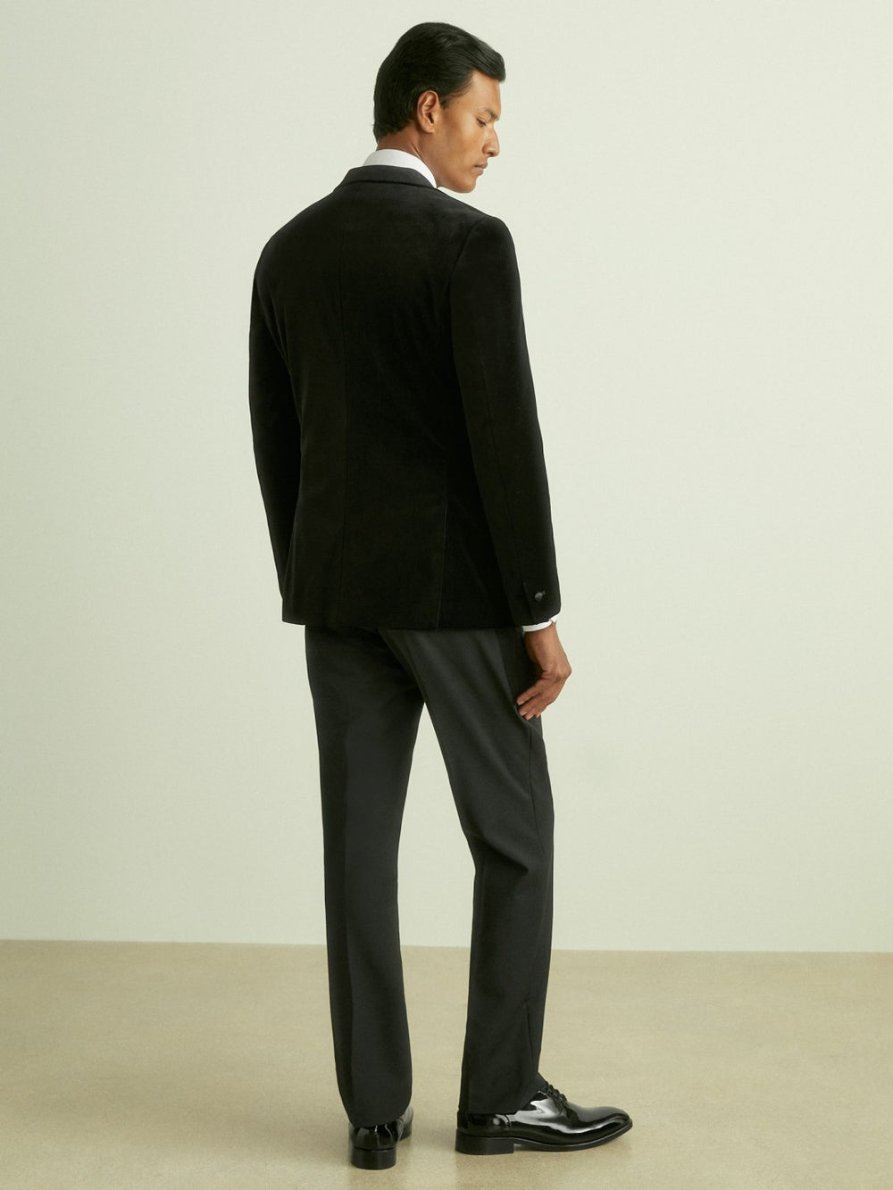 Velvet Single Breasted Slim Fit Jacket in Black