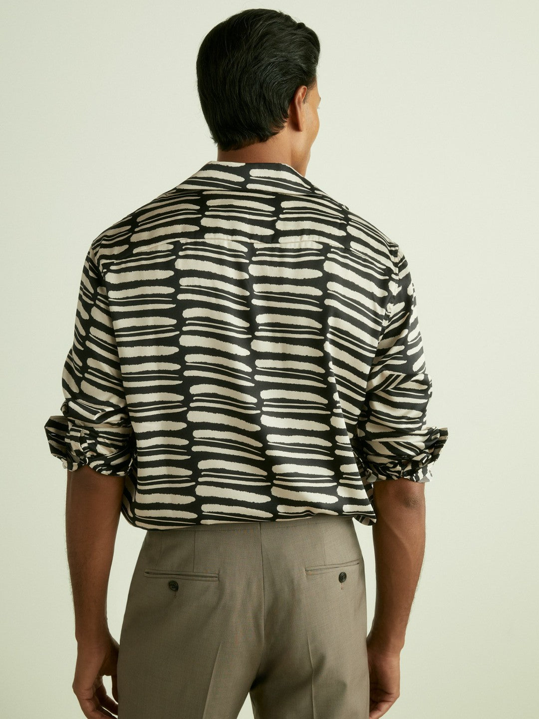 Abstract-Print Twill Cuban-Collar Shirt in Black/White