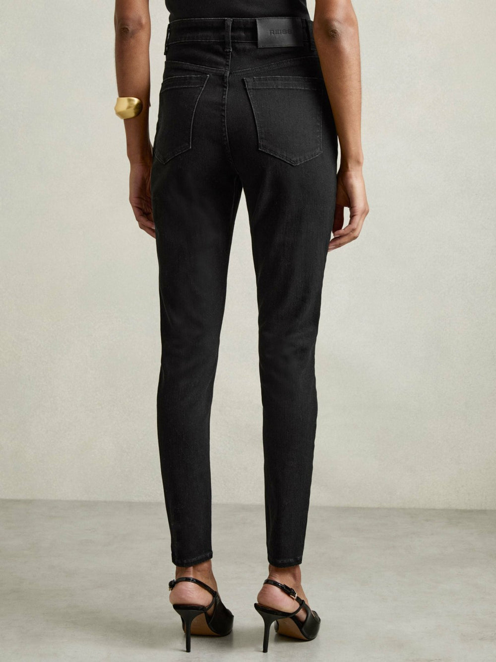 Petite Skinny Jeans in Black