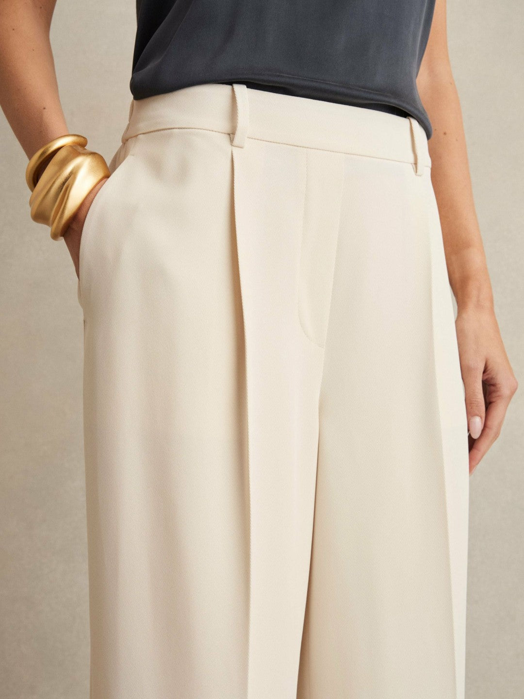 Elasticated-Waist Wide-Leg Twill Trousers in Cream