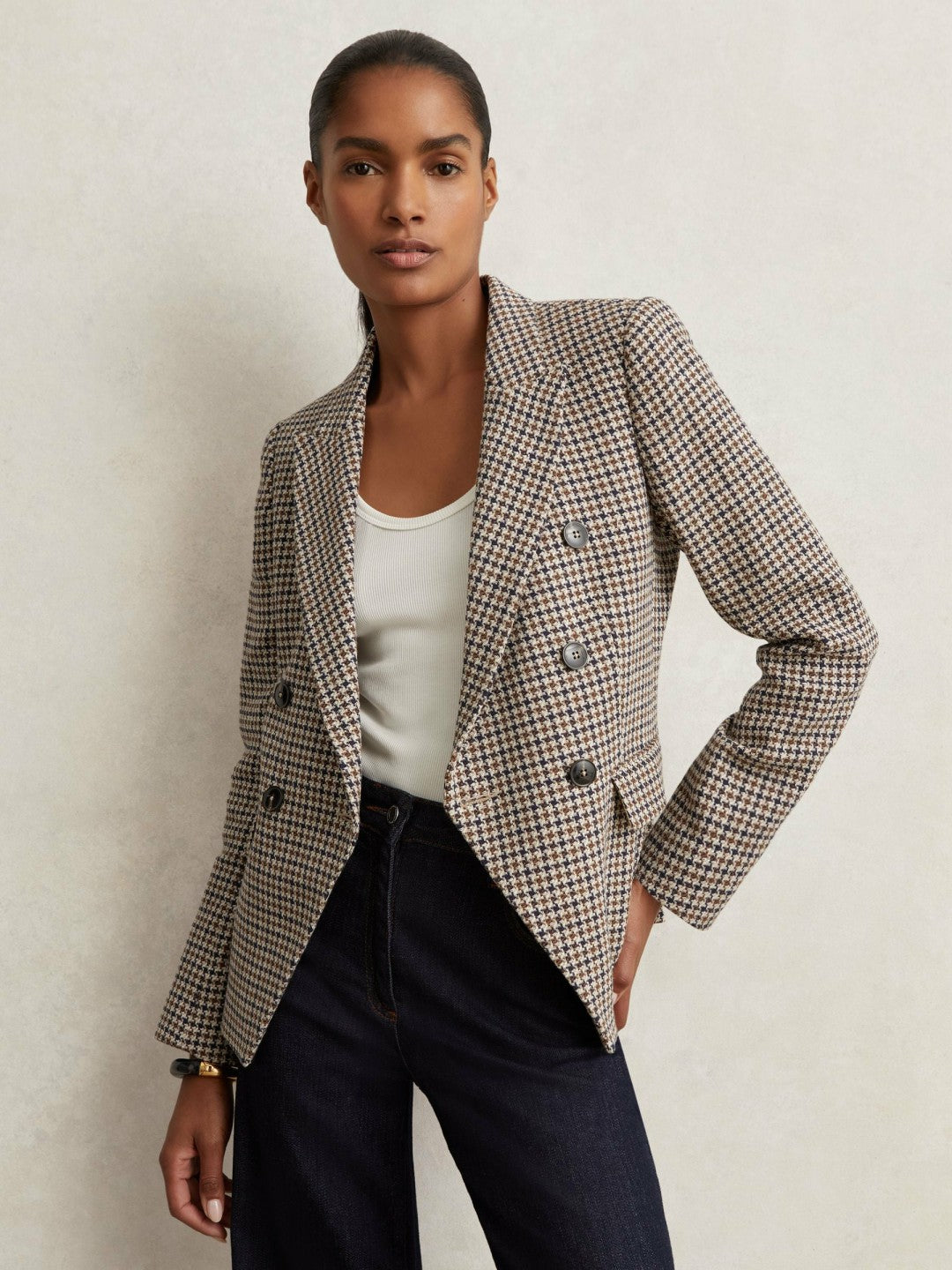Petite Cotton-Linen Double-Breasted Houndstooth-Check Blazer in Navy Neutral Check