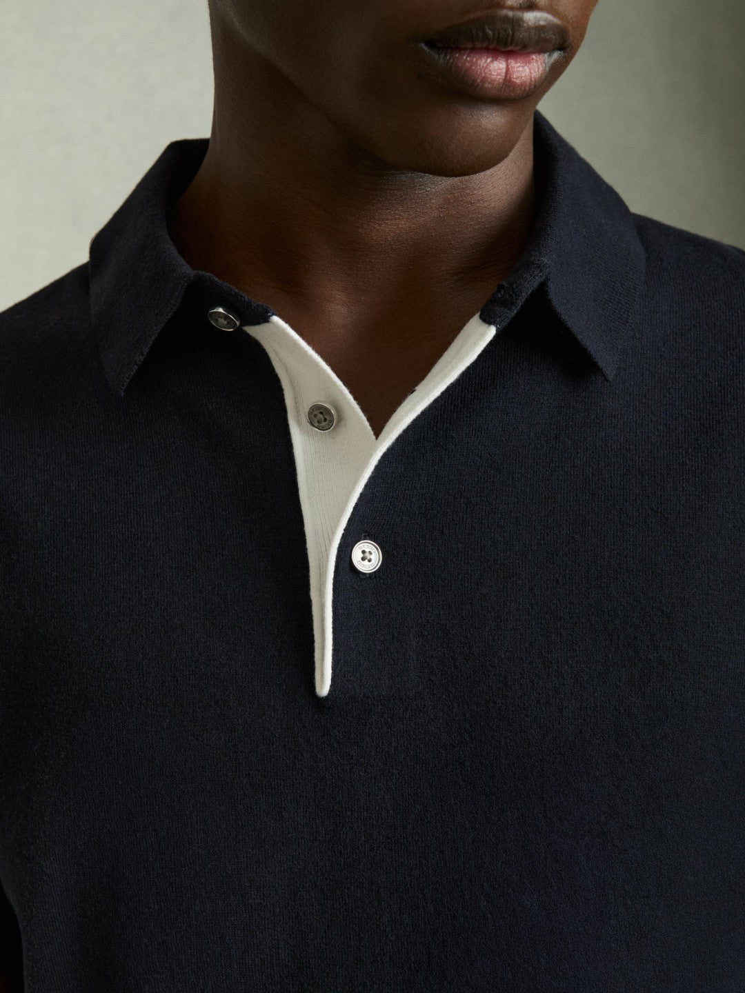 Contrast-Placket Polo Shirt With Cotton in Navy