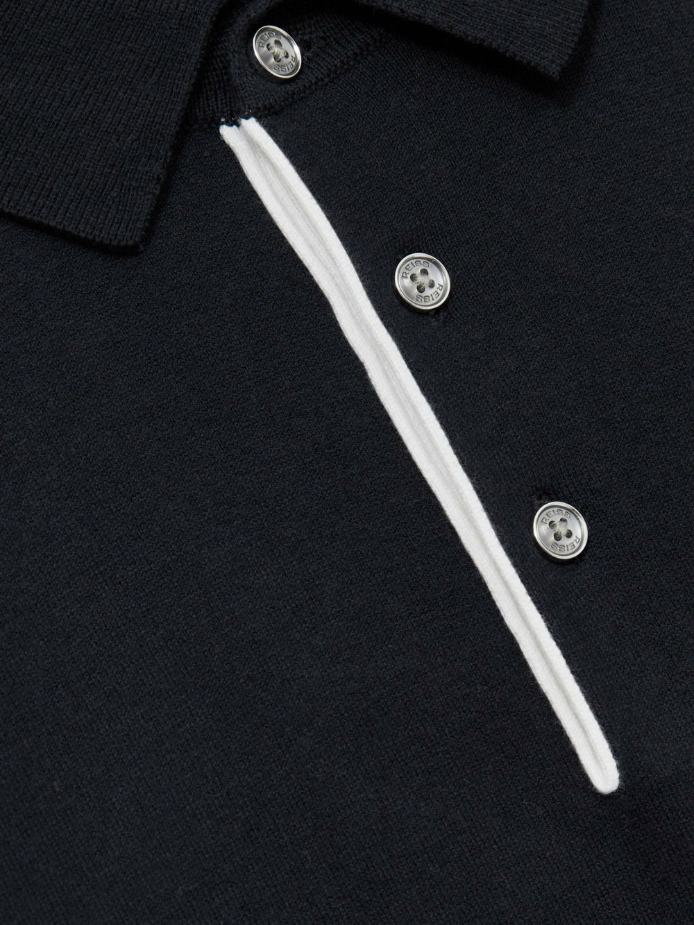 Contrast-Placket Polo Shirt With Cotton in Navy