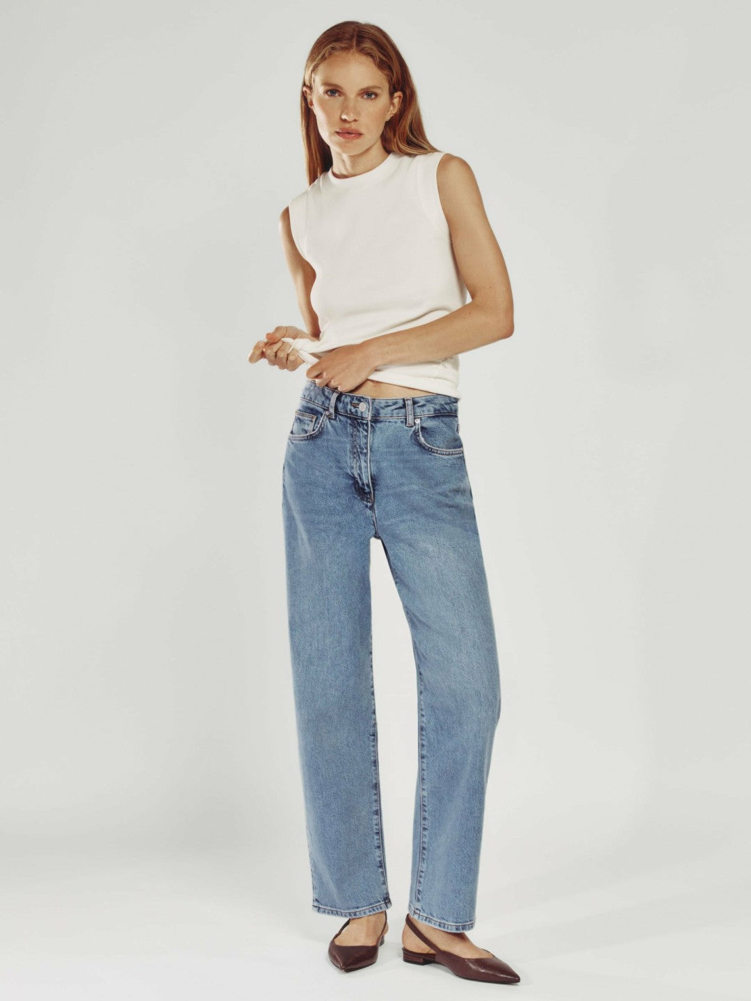 Petite Mid-Rise Straight-Leg Jeans in Light Blue