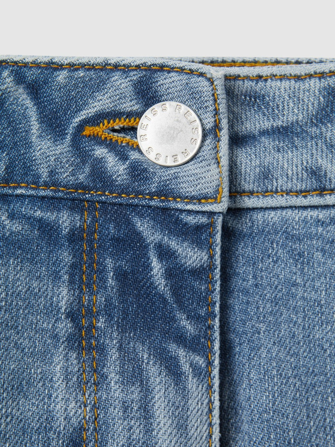 Petite Mid-Rise Straight-Leg Jeans in Light Blue