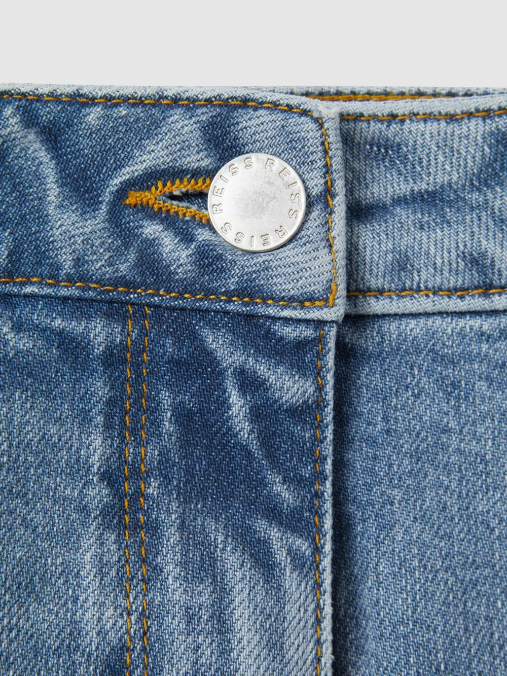 Petite Mid-Rise Straight-Leg Jeans in Light Blue