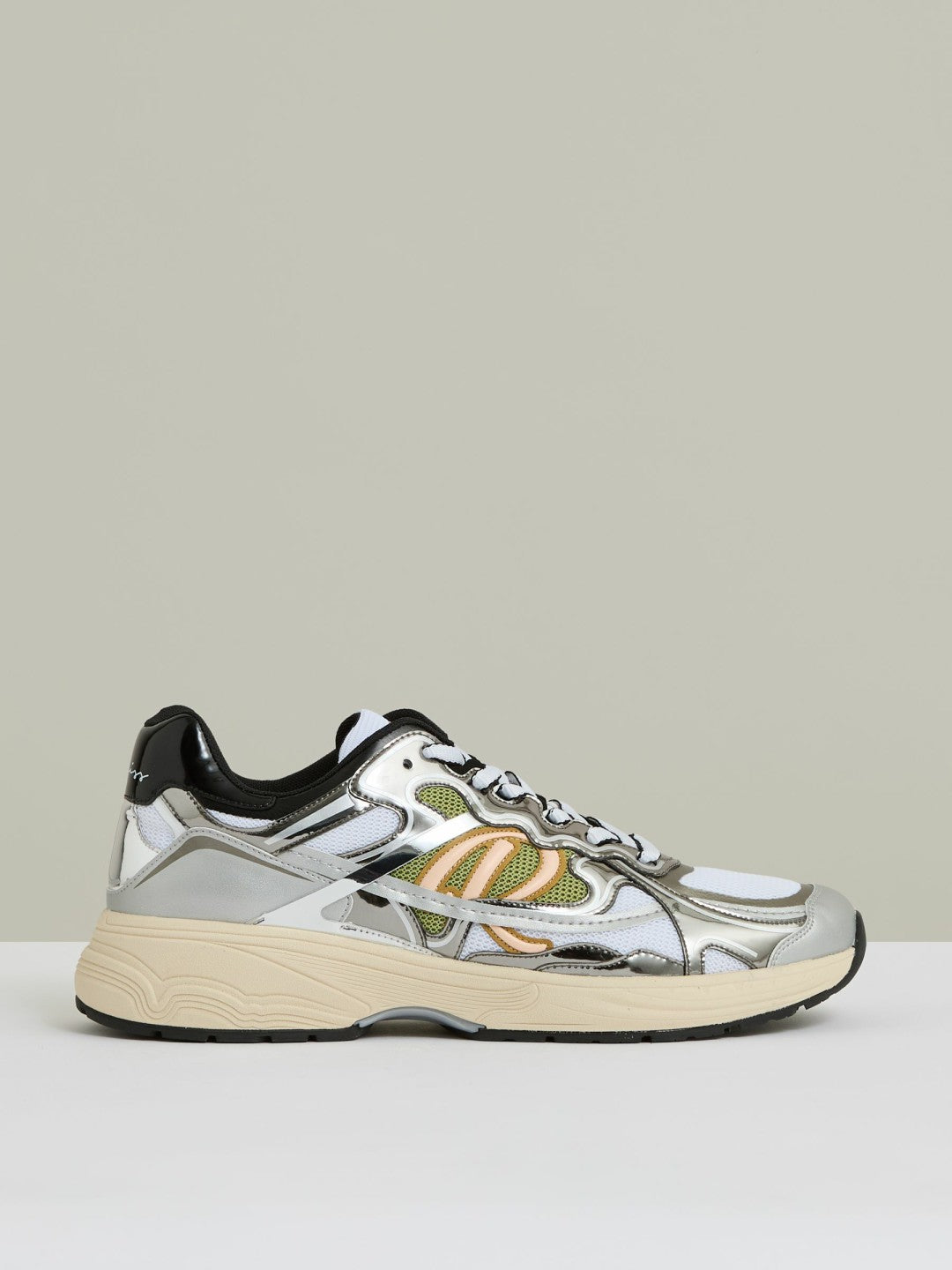 Overlay Logo Running Trainers in Gunmetal/Black