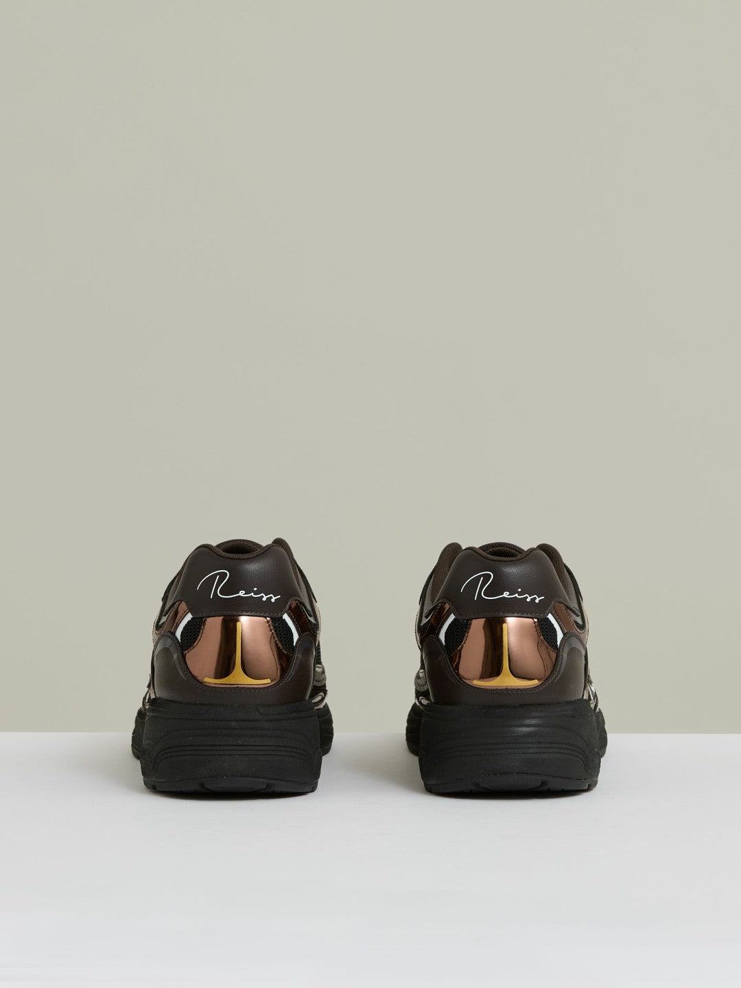 Overlay Logo Running Trainers in Electric Brown