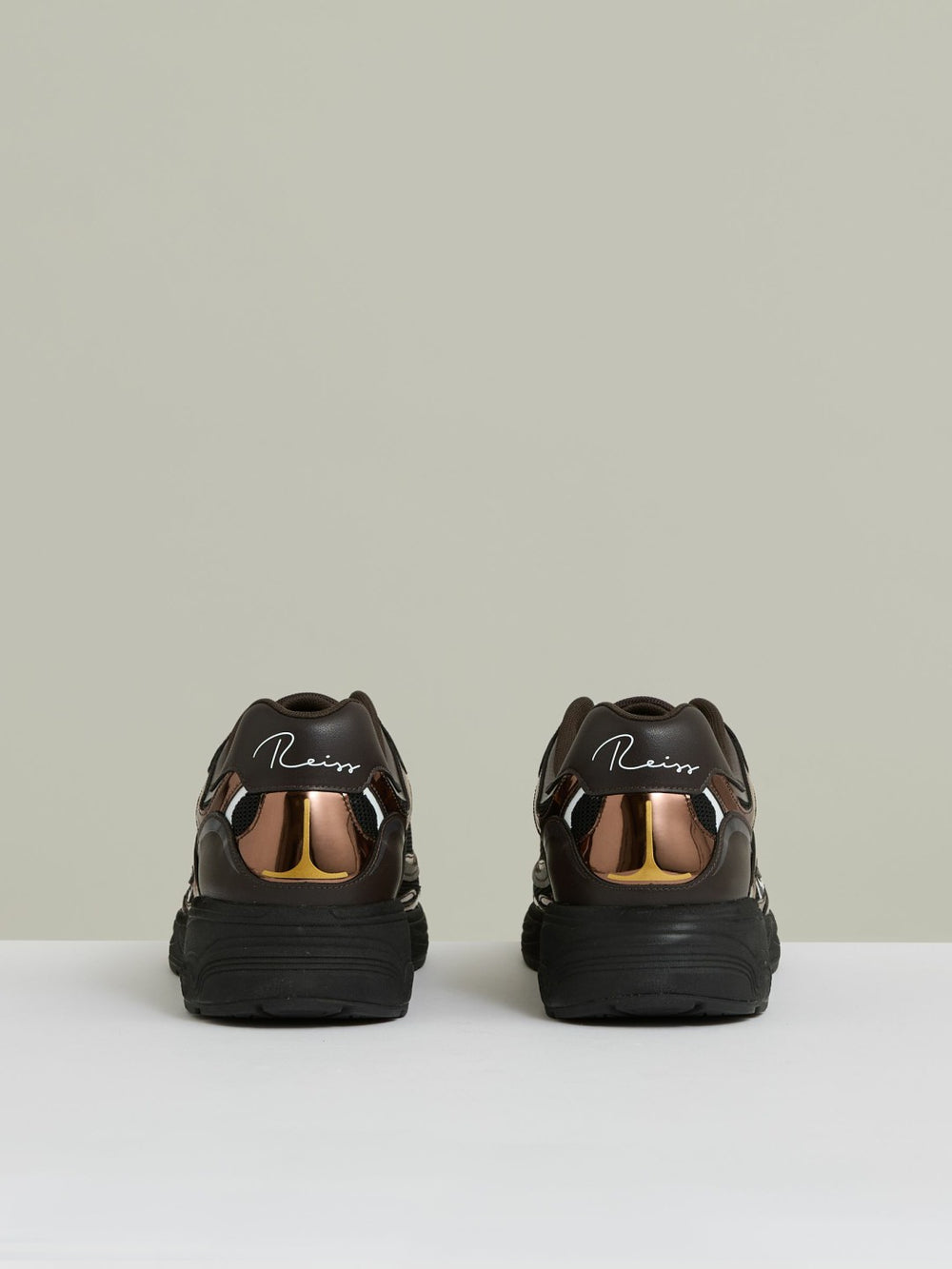 Overlay Logo Running Trainers in Electric Brown