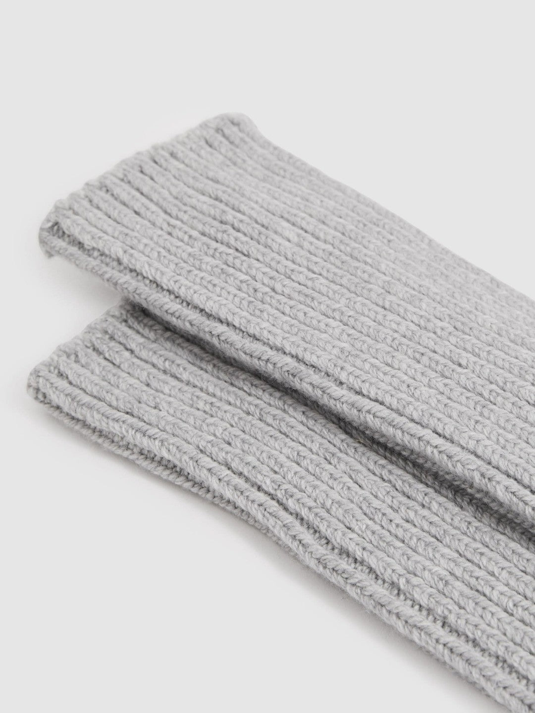 Rib-Knit Socks With Cashmere in Grey