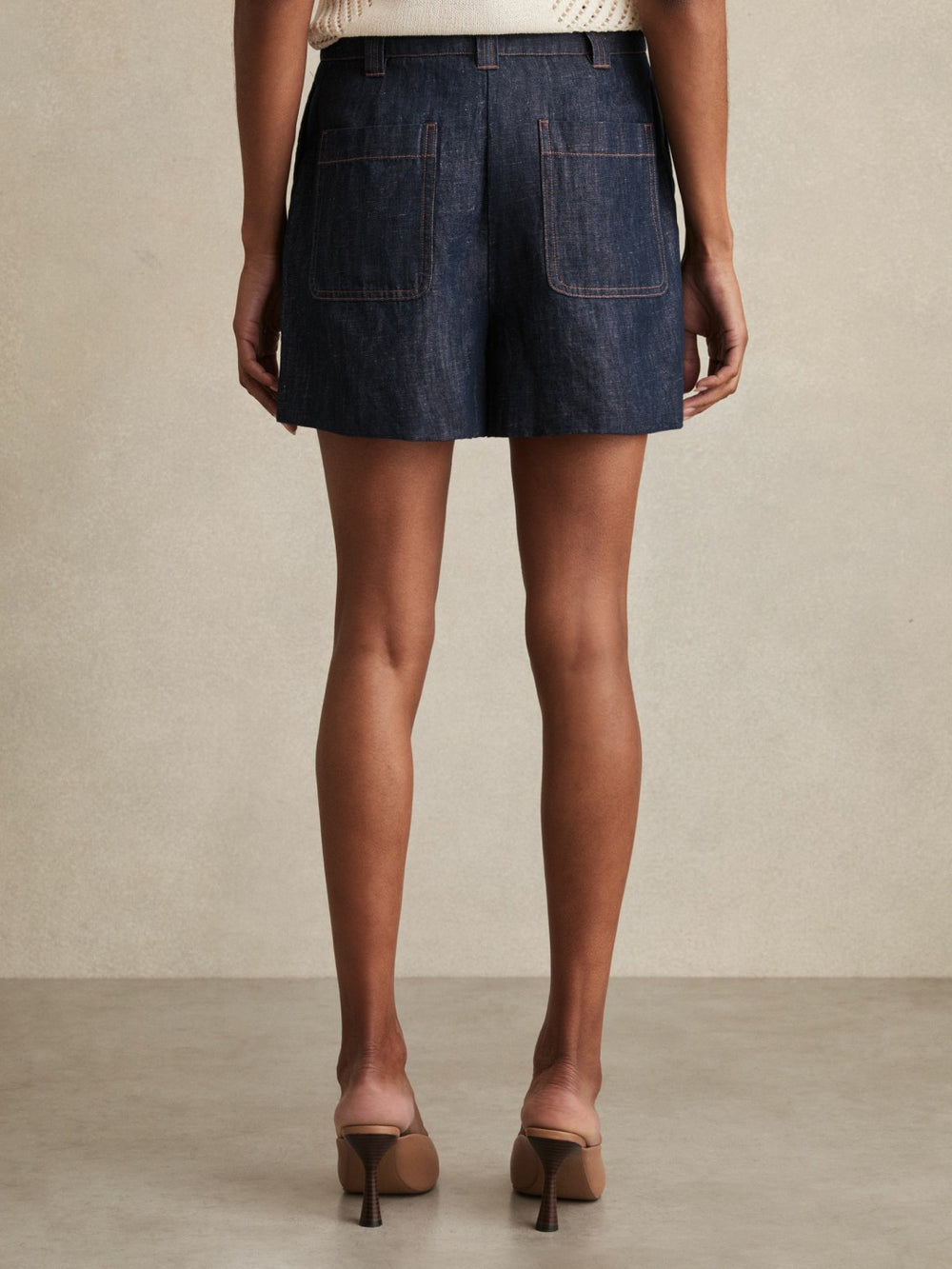 Linen Shorts in Indigo