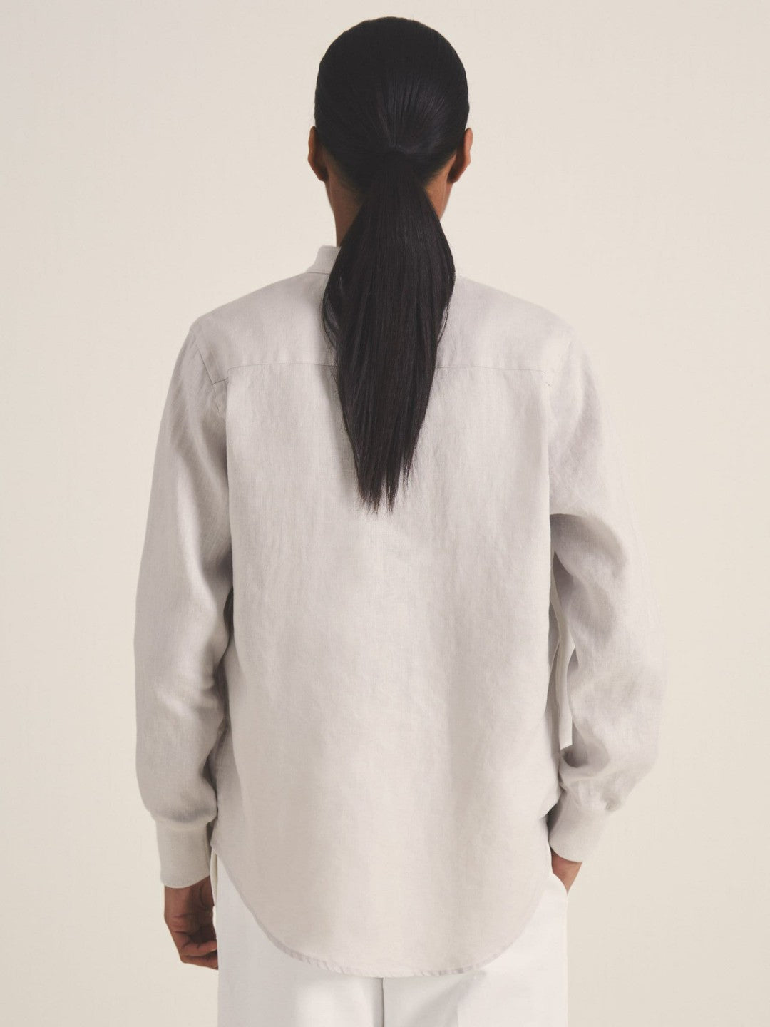 | Les 100 Ciels Linen Shirt in Soft Grey