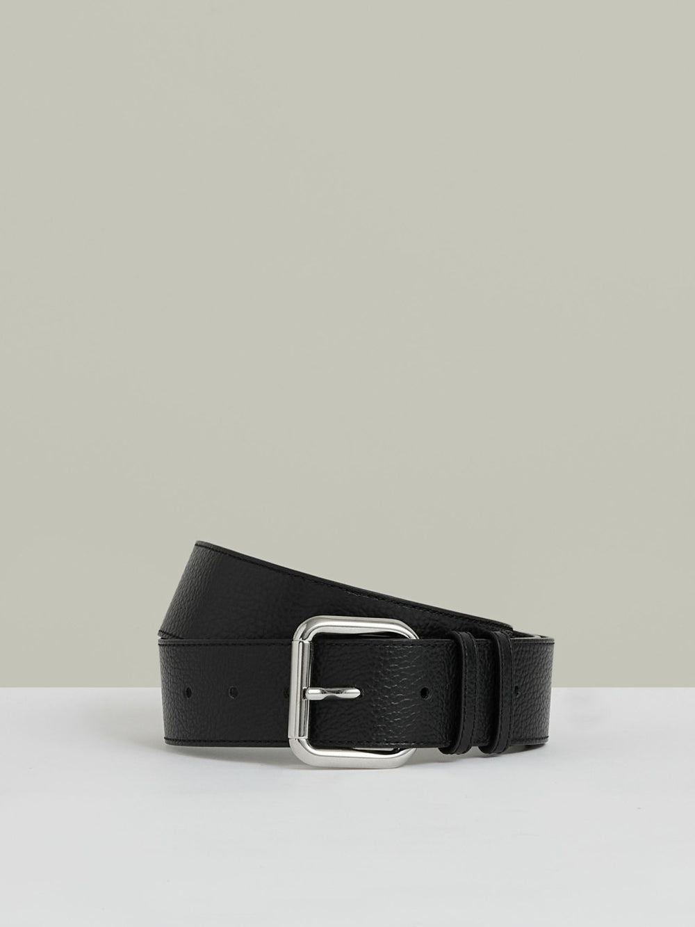 Leather Square Roller Buckle Belt in Black