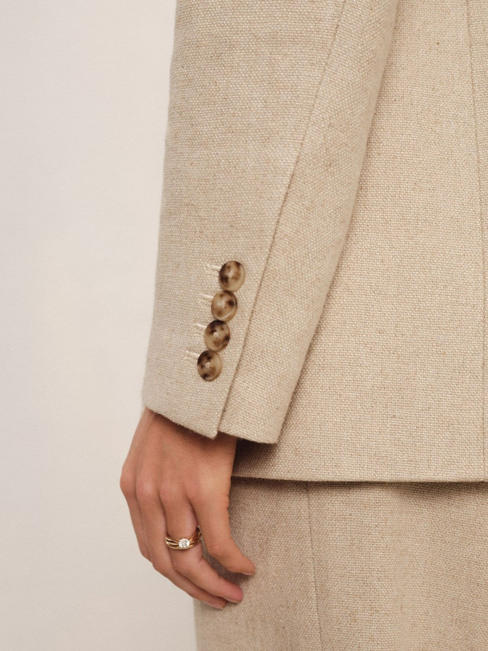 Petite Linen-Blend Double-Breasted Suit Jacket in Neutral