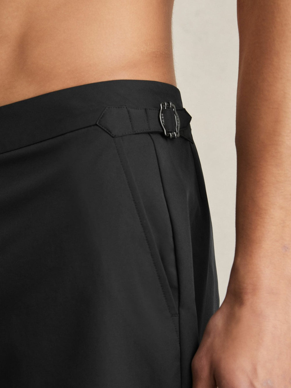 Side-Adjuster Swim Shorts in Black
