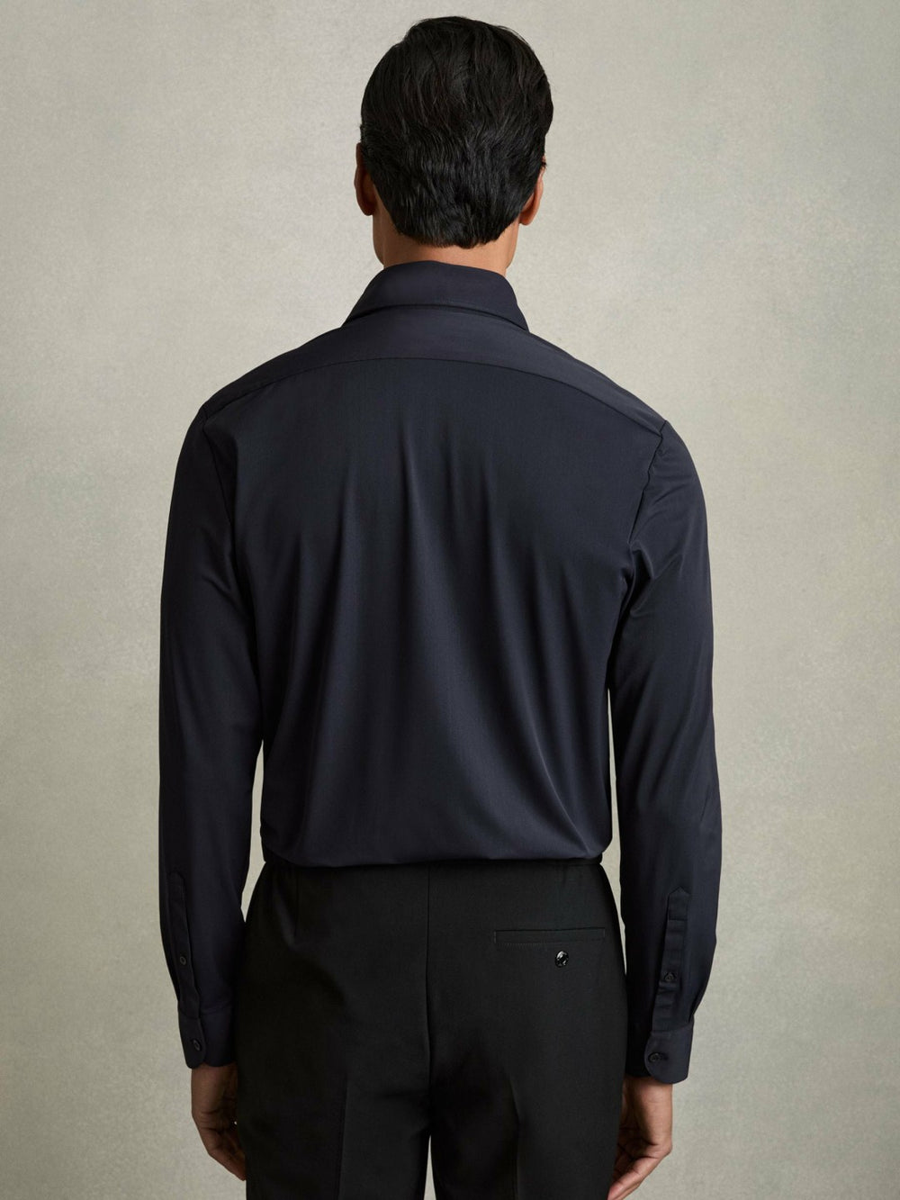 Long-Sleeve Travel Shirt in Navy