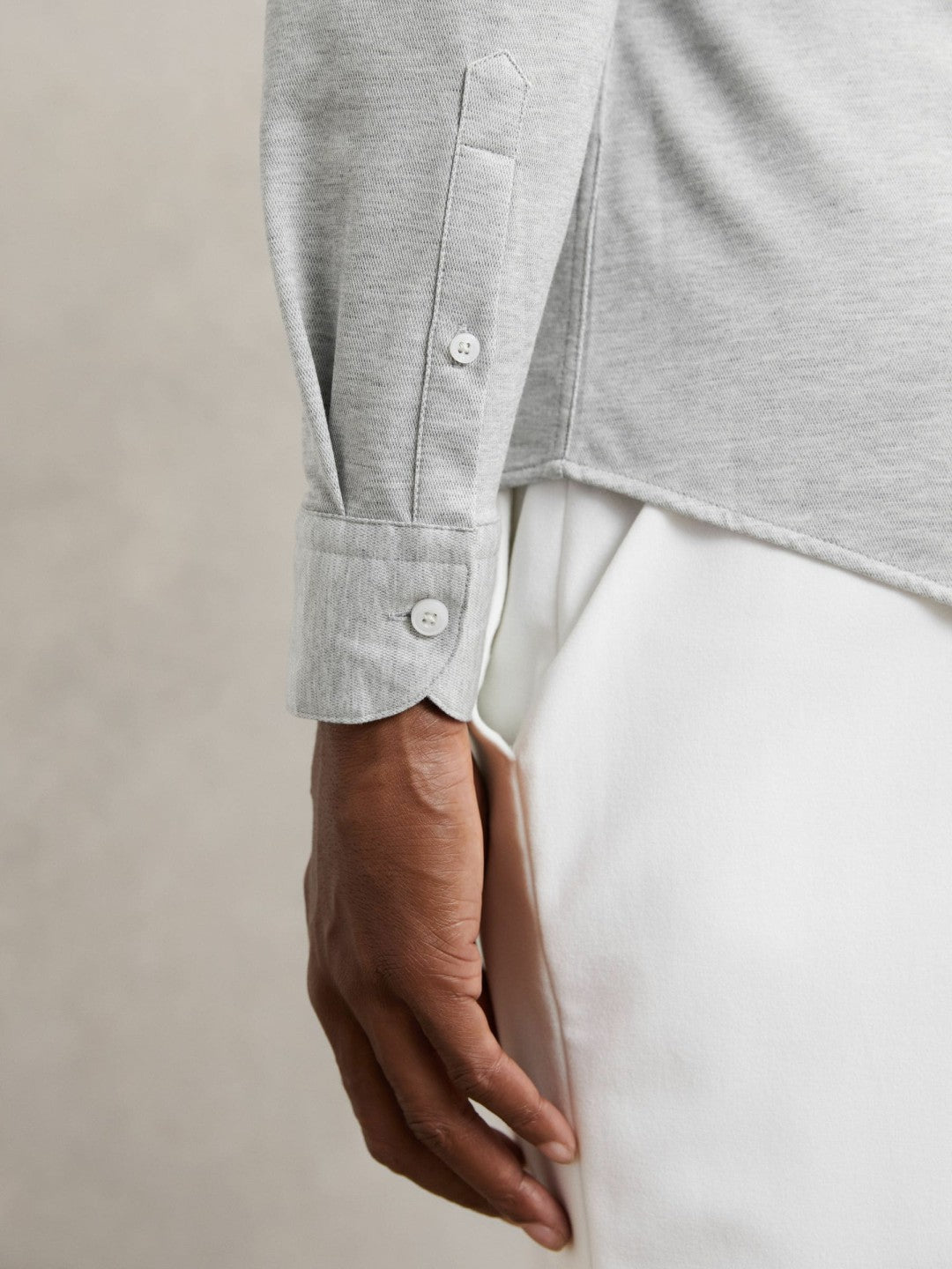 Cotton-Blend Jersey Cutaway-Collar Shirt in Grey Melange