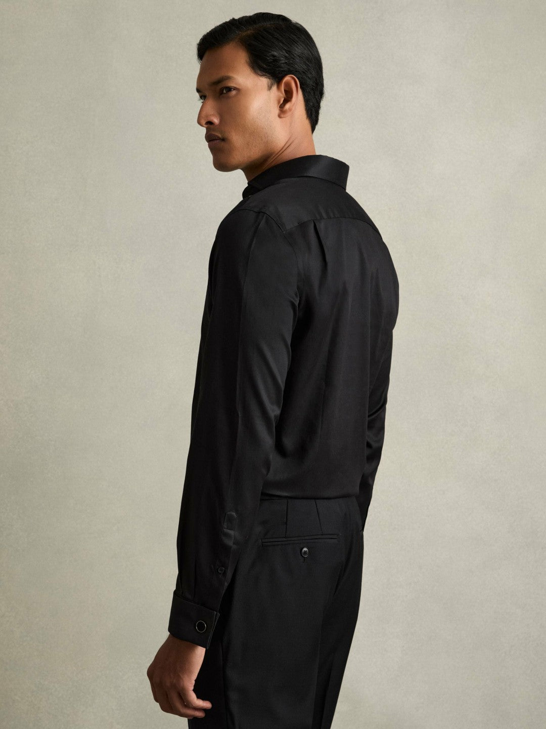 Regular Fit Slim-Fit Cotton Double-Cuff Shirt in Black
