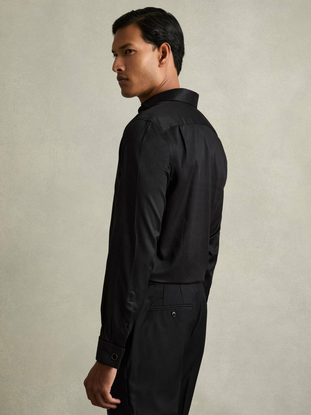 Regular Fit Slim-Fit Cotton Double-Cuff Shirt in Black