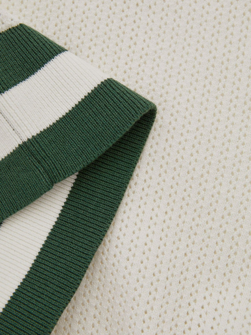 | Ché Knitted Half-Button Polo Shirt in White