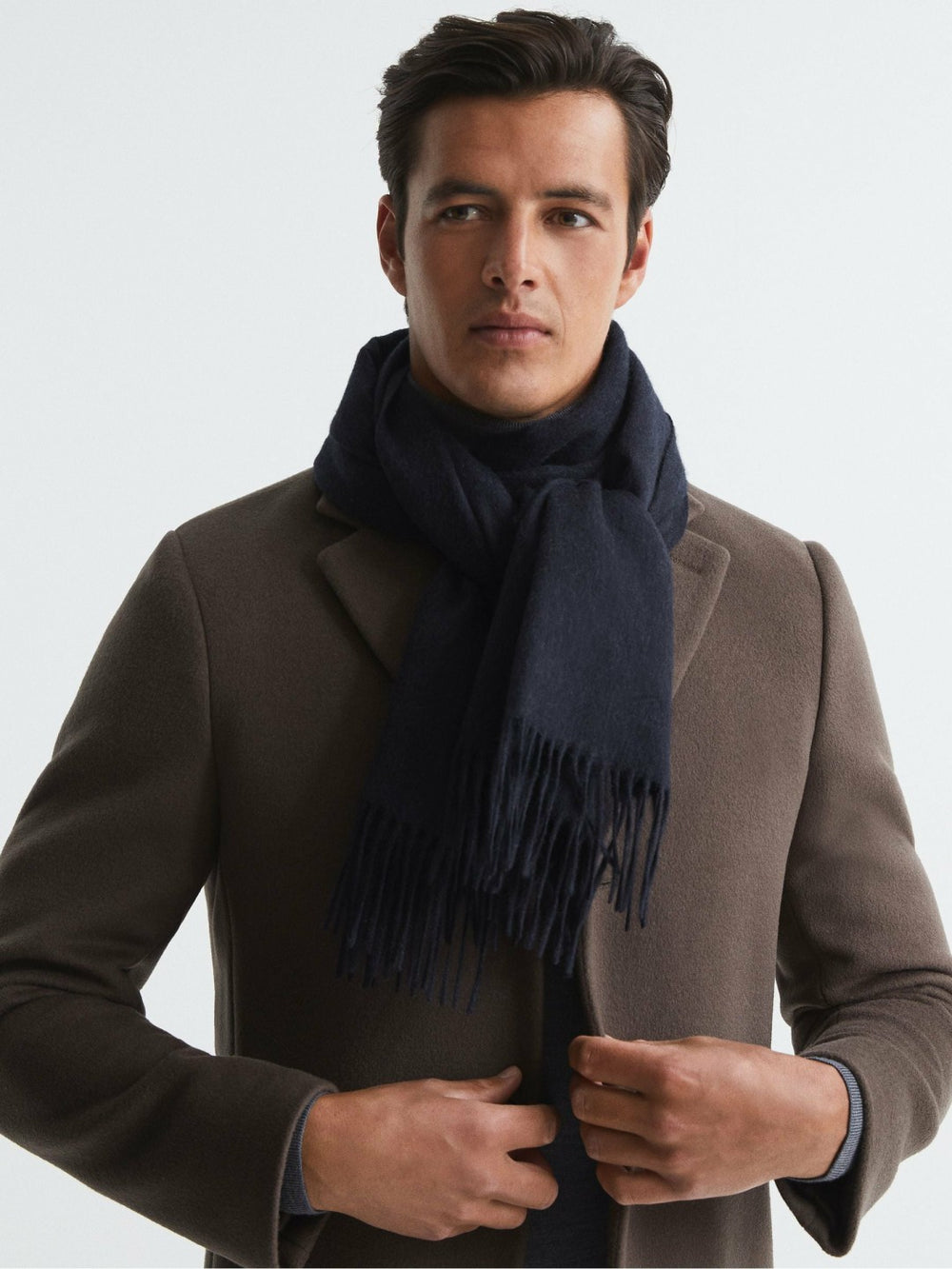 Wool and Cashmere Scarf in Navy