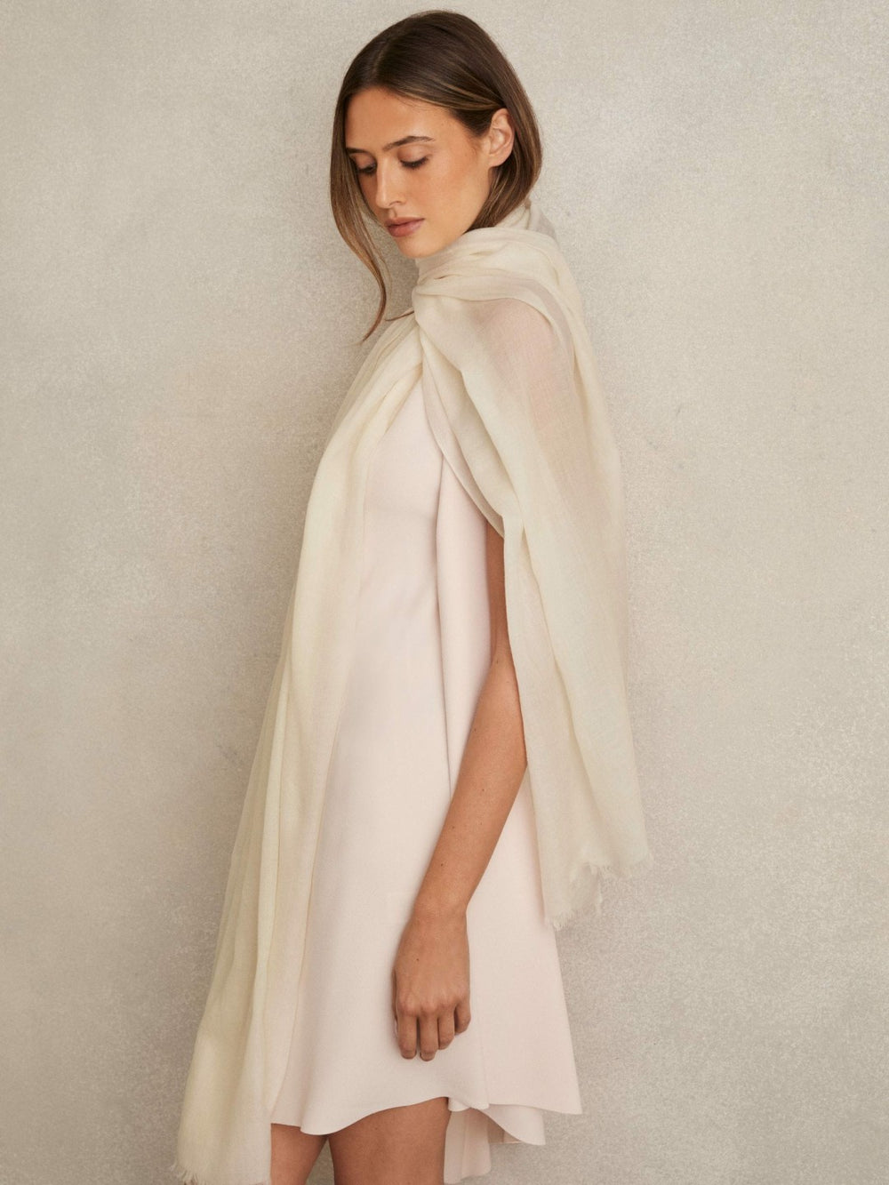 Wool-Cashmere Lightweight Scarf in Off White