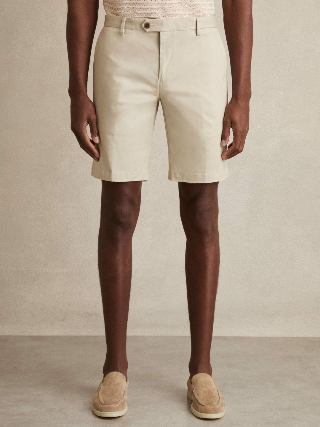 Cotton Chino Shorts With Stretch in Stone