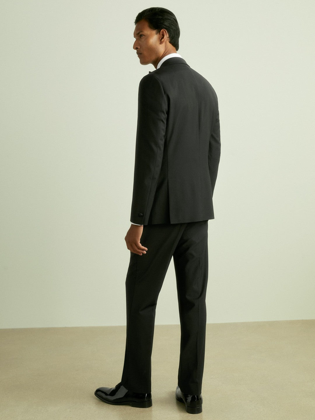 Regular Fit Single Breasted Tuxedo Jacket in Black