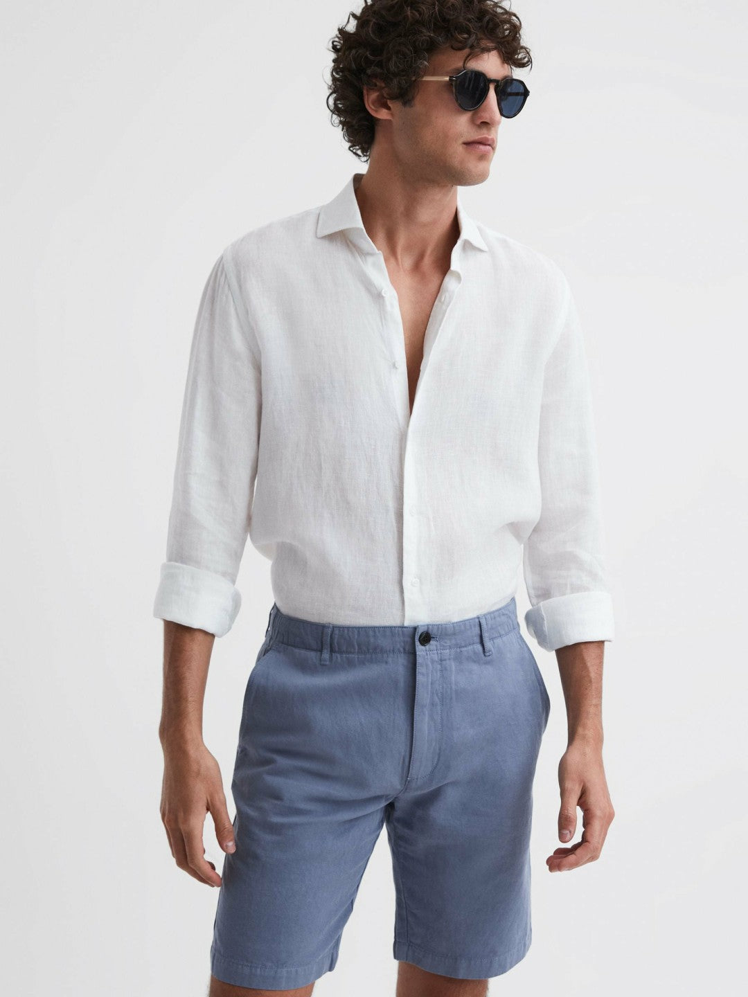 Cotton-Linen Blend Shorts in Airforce Blue