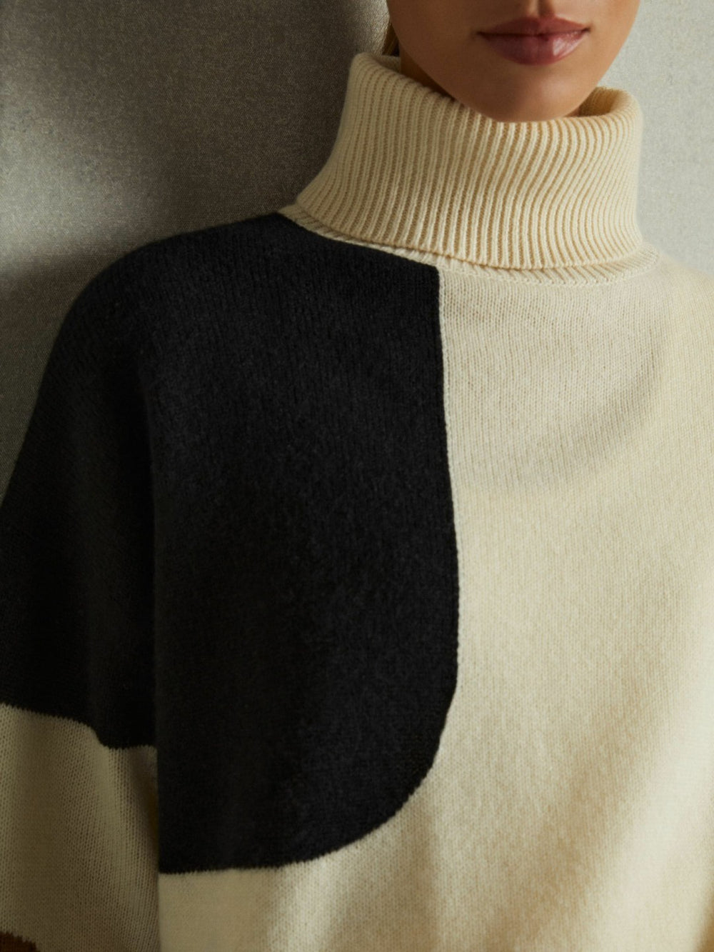 Wool-Cashmere Colourblock-Intarsia Jumper in Cream/Brown
