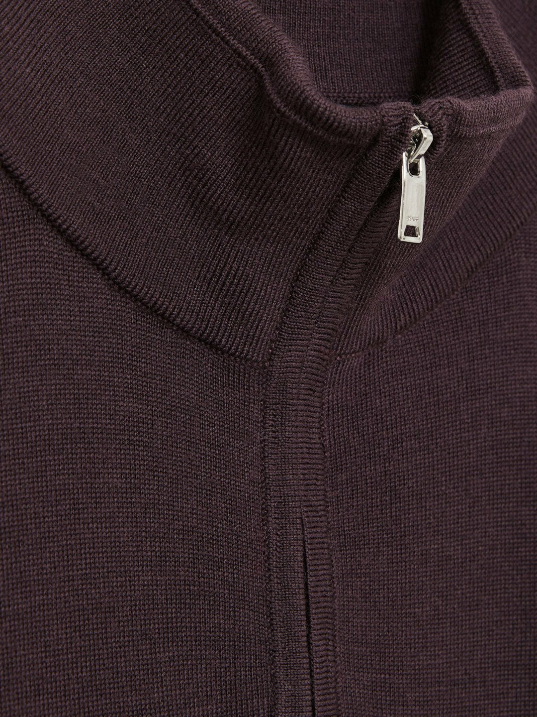 Merino Wool Half-Zip Jumper in Dark Bordeaux