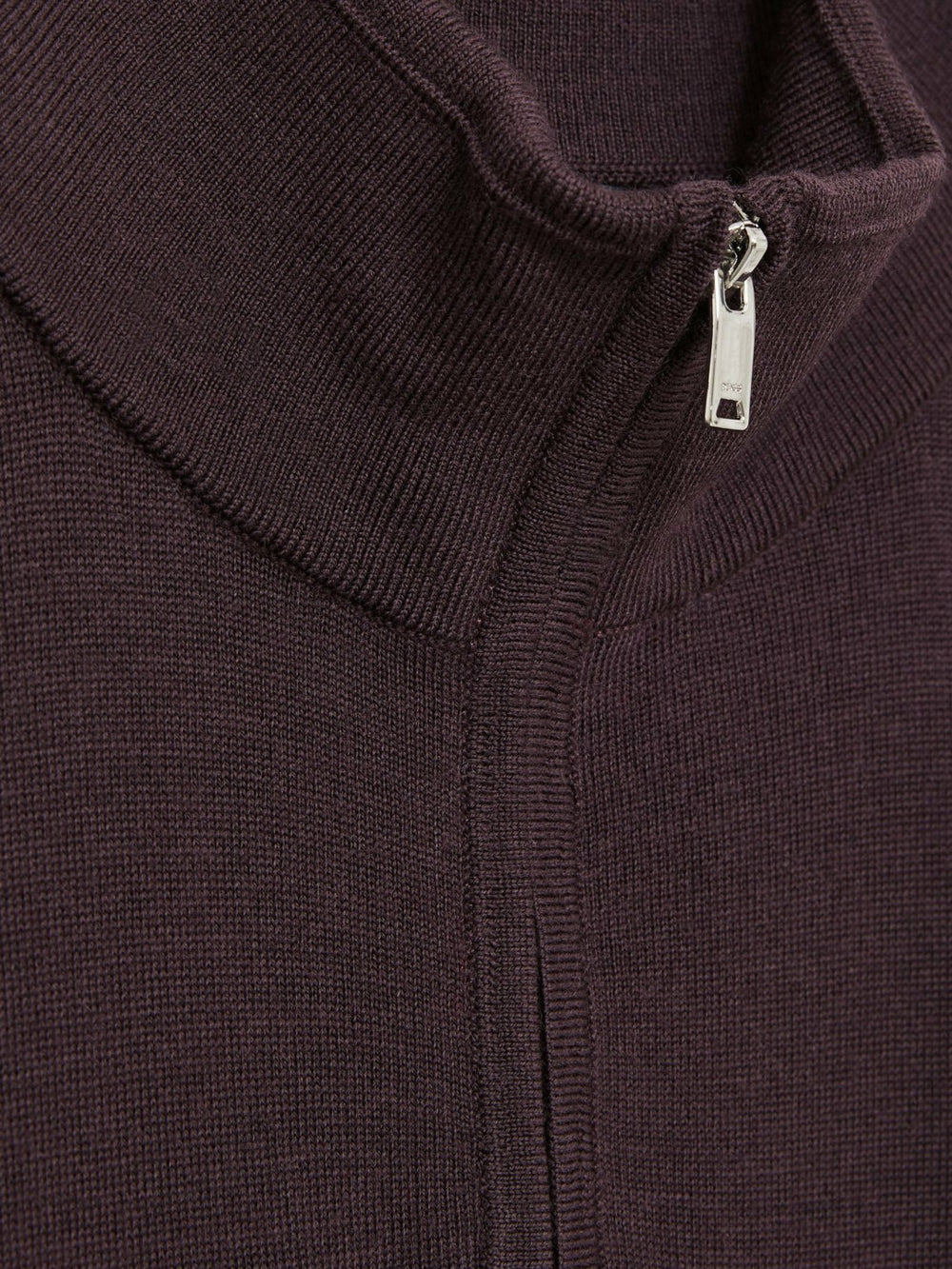 Merino Wool Half-Zip Jumper in Dark Bordeaux