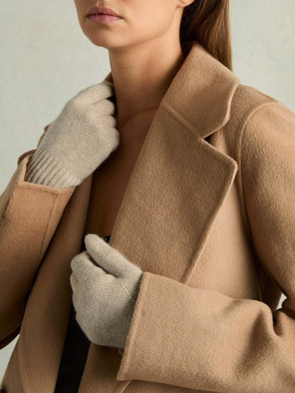 Wool Blend Tipped Gloves in Taupe