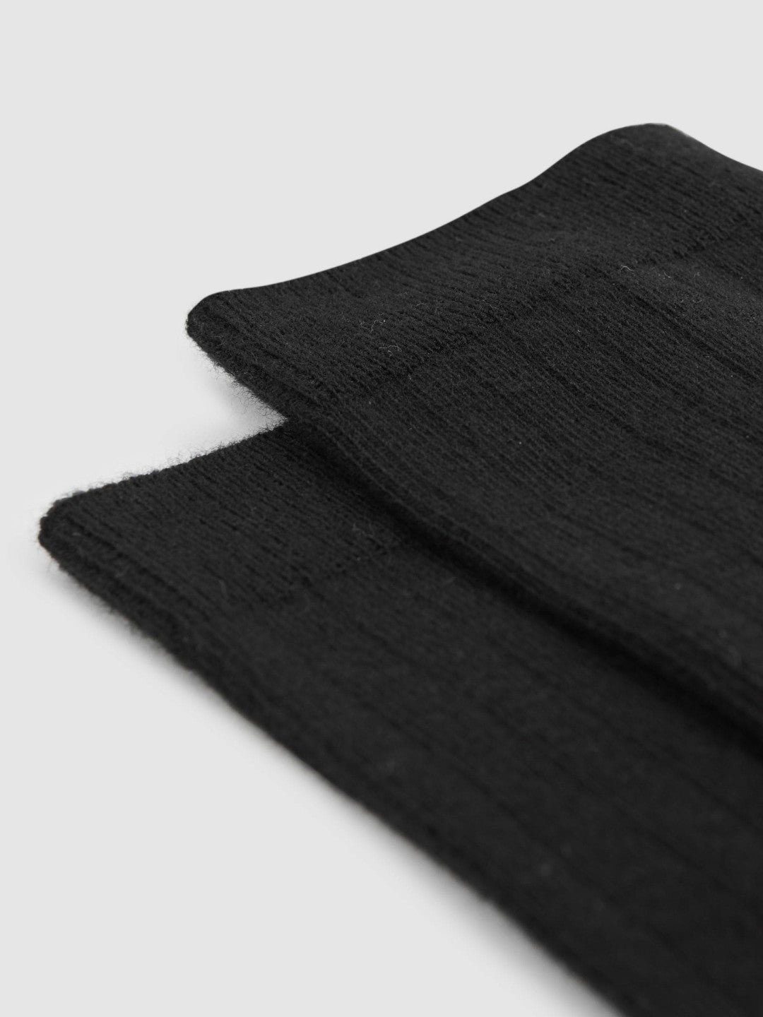 Cotton Blend Ribbed Loafer Socks in Black