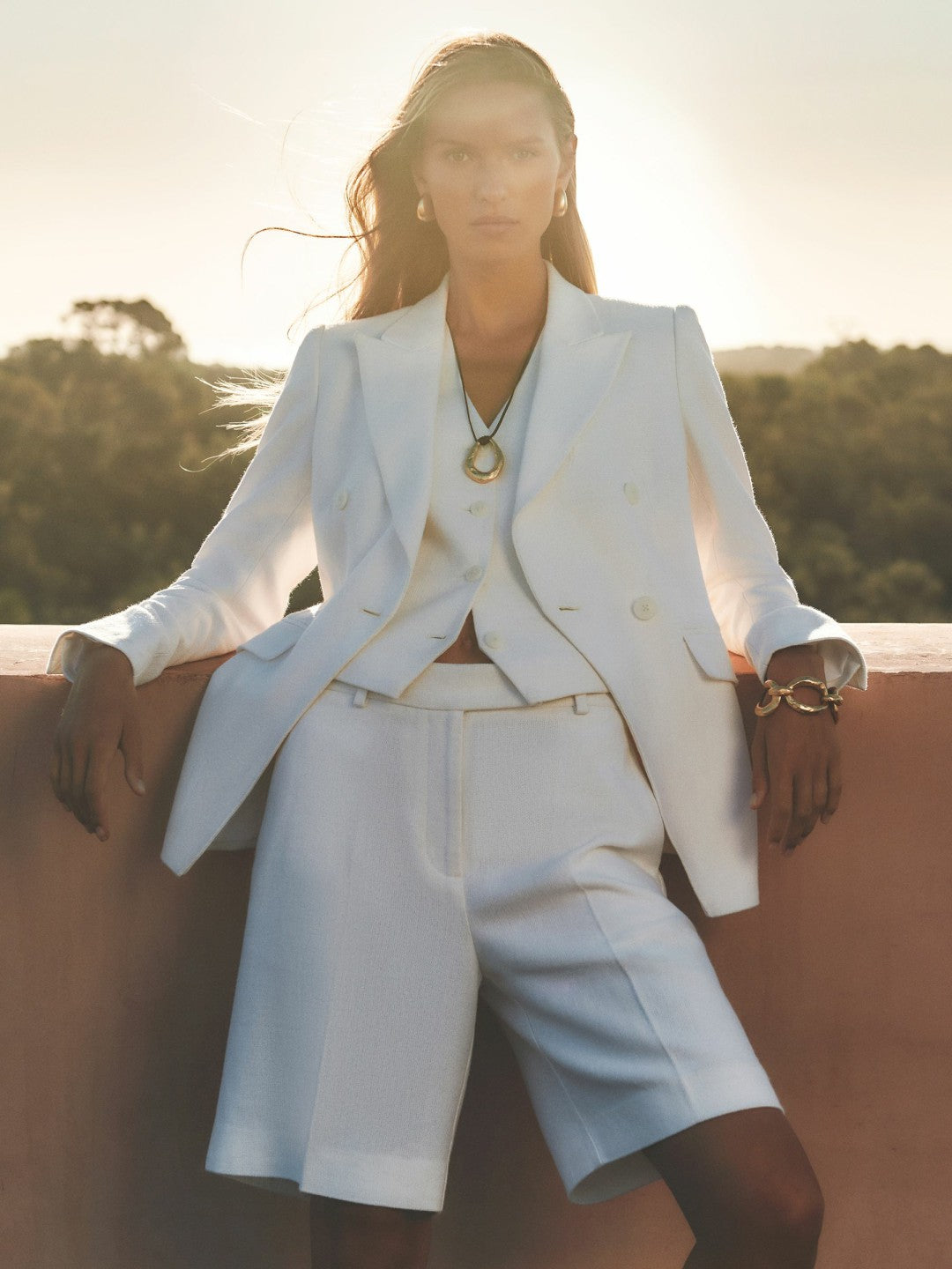 Linen-Blend Bermuda Shorts in White