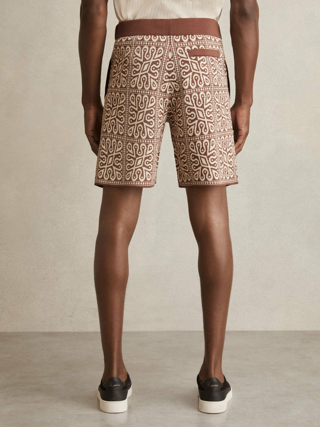 Tile Pattern Knit Shorts in Brown/White