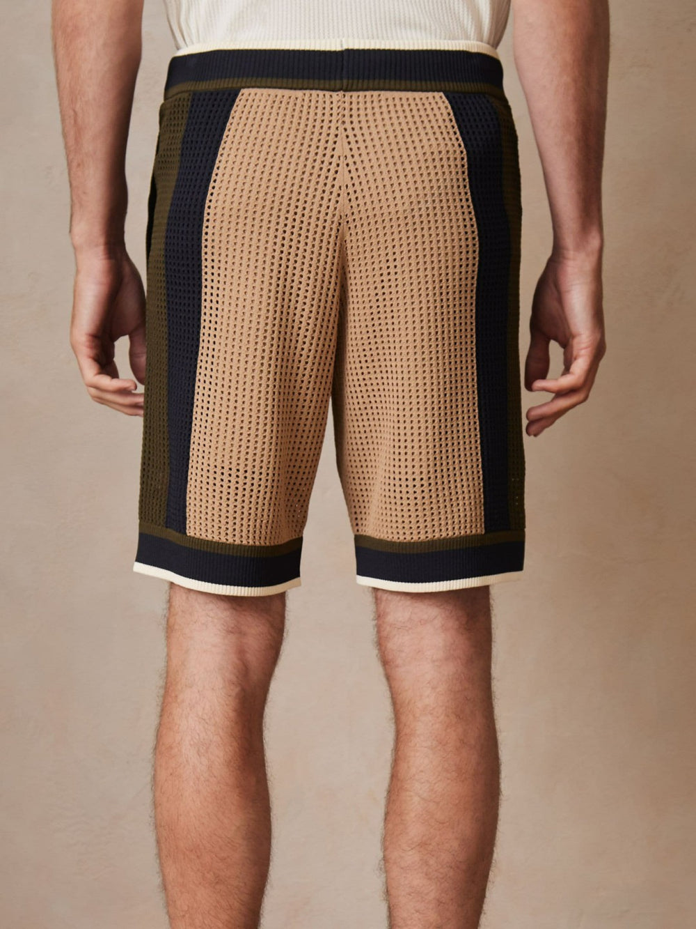 | Ché Crochet Colour-Block Shorts in Camel/Green